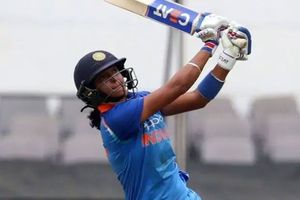 Women's T20 tri-series: స్మృతి మంధాన విఫలమైనా.. ప్రపంచకప్ ముందు భారత మహిళల సూపర్ విక్టరీ