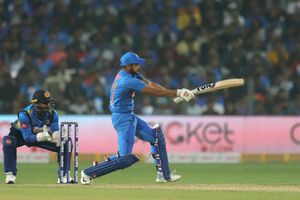 3rd T20I: శార్దుల్ ఠాకూర్ మెరుపులు , శ్రీలంక విజయ లక్ష్యం 202