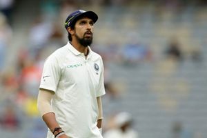 టీమిండియాకు మరో షాక్... కివీస్ టూర్ నుంచి స్టార్ పేసర్ ఇషాంత్ శర్మ ఔట్!!