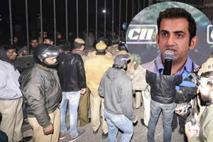 జేఎన్‌యూ విద్యార్థులపై దాడి సిగ్గుమాలిన చర్య.. కారకులను కఠినంగా శిక్షించాలి!!