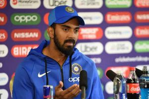 పంత్ జట్టులోకి వస్తాడా? రిపోర్టర్ ప్రశ్నకు దిమ్మతిరిగే జావాబిచ్చిన రాహుల్