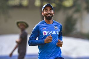 50 బంతుల్లో సెంచరీ సాధించే సత్తా ఉంది: కేఎల్ రాహుల్‌కు గంభీర్ ప్రశంస