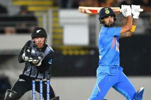 కేఎల్ రాహుల్ డ్యూయల్ రోల్‌పై దాదా: తొలి టీ20లో పంత్‌కు చోటు దక్కకపోవడంపై!