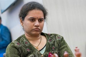 'గోల్డ్ మెడల్ నా 15 ఏళ్ల కల.. దేశం గర్వించే విధంగా ఆడుతా'