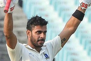 రంజీల్లో తొలి ట్రిపుల్ సెంచరీ సాధించిన మనోజ్ తివారీ