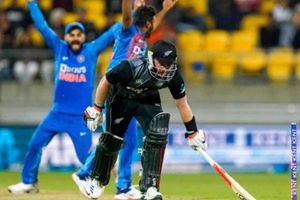 న్యూజిలాండ్ ఏడో సూపర్ ఓవర్ ఓటమి.. నెట్టింట పేలుతున్న జోకులు, మీమ్స్