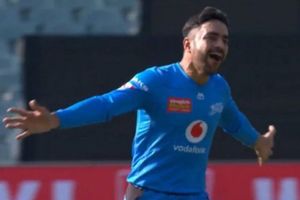 జట్టుని గెలిపించలేకపోయిన రషీద్ ఖాన్ హ్యాట్రిక్: అడిలైడ్ స్ట్రైకర్స్ ఓటమి