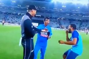 చాహల్‌ను అనకూడని మాటన్న గప్తిల్‌.. నవ్వు ఆపుకోలేకపోయిన రోహిత్!!