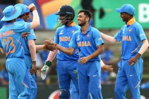 India vs Pakistan: కుప్పకూలిన పాక్.. భారత్ లక్ష్యం 173