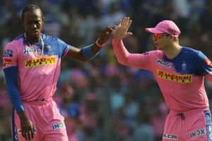 ఐపీఎల్ మొదలవ్వకముందే రాజస్థాన్ రాయల్స్‌కు షాక్