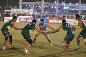 పాక్ వెళ్లిన ఆ ఆటగాళ్లపై విచారణ చేపట్టాలి : కేంద్ర క్రీడా శాఖ మంత్రి