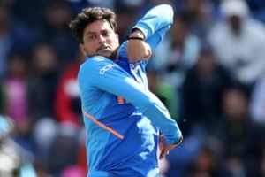 భారత్ vs న్యూజిలాండ్ తొలి వన్డే: కుల్దీప్ యాదవ్ చెత్త రికార్డు