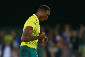 చివరి ఓవర్‌లో ఎంగిడి అద్భుతమైన బౌలింగ్‌.. ఇంగ్లాండ్‌పై సౌతాఫ్రికా అనూహ్య విజయం!!