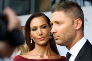 ఏడేళ్ల వివాహ బంధానికి బ్రేక్.. మాజీ కెప్టెన్‌ సంచలన నిర్ణయం!!