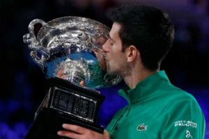 ఎనిమిదోసారి ఆస్ట్రేలియన్‌ ఓపెన్‌ నెగ్గిన జొకోవిచ్‌!!