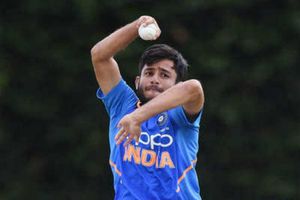 'నా కొడుకు టీమిండియాకు ప్రపంచకప్‌ తీసుకొస్తాడని ఆశించా.. చాలా బాధేస్తోంది'