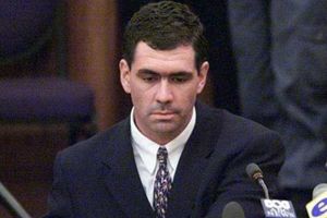 2000 క్రికెట్ మ్యాచ్ ఫిక్సింగ్.. ఇంగ్లాండ్‌లో ప్రధాన బుకీ అరెస్టు!!