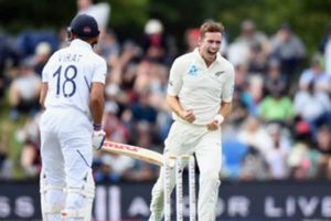 మళ్లీ విఫలమైన కోహ్లీ.. కష్టాల్లో భారత్