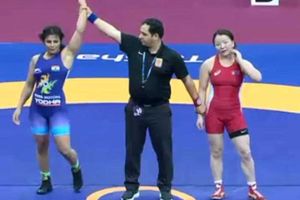 ఆసియా సీనియర్‌ రెజ్లింగ్‌ చాంపియన్‌షిప్‌లో అమ్మాయిల ‘తీన్‌మార్’