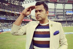 భారత మహిళలను ఎగతాళి చేసిన పాక్ నెటిజన్.. దిమ్మతిరిగే కౌంటరిచ్చిన మాజీ క్రికెటర్