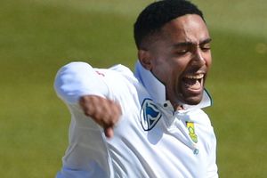 దక్షిణాఫ్రికాకు షాక్.. అమెరికా జట్టుకు ఆడాలని మరో క్రికెటర్ రిటైర్మెంట్!!