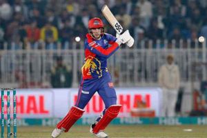 కరోనా ఎఫెక్ట్‌.. స్వదేశానికి ఇంగ్లండ్‌ ఆటగాళ్లు!!