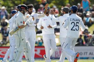 IND vs NZ 2nd Test: బూమ్ బూమ్ బుమ్రా.. పట్టుబిగించిన భారత్
