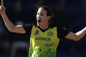 భారత్‌తో మ్యాచ్ ఆడటాన్ని అసహ్యించుకుంటున్నా.. ఆసీస్‌ పేసర్‌ సంచలన వ్యాఖ్యలు!!