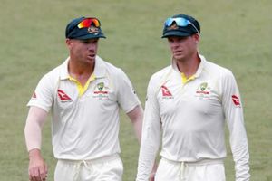 జనాల మధ్యలోకి దూకి స్మిత్, వార్నర్‌లను తిడుతున్నవారి నోర్లు మూయించాలనిపించేది!!