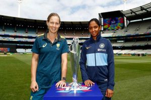 Women's T20 World Cup ఫైనల్: టాస్ గెలిచి బ్యాటింగ్ ఎంచుకున్న ఆస్ట్రేలియా
