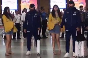 అంతా కరోనా మాయ.. అమ్మాయి వెంటపడినా నో చెప్పిన కోహ్లీ (వీడియో)!!