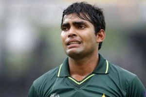 అక్మల్ కెరీర్‌పై ఎవరూ ఏమీ చేయలేం.. ఇక అతని చేతుల్లోనే అంతా ఉంది: కోచ్