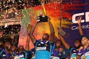 ఐపీఎల్‌తో పోరాడలేం.. షెడ్యూల్ ప్రకారమే సీపీఎల్!