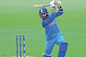 నిక్కర్ మీదున్న నన్ను బ్యాటింగ్‌కు వెళ్లమంటే షాకయ్యా: కార్తీక్