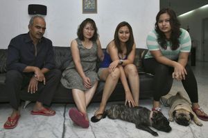 నన్ను 'హాఫ్‌ కరోనా' అంటున్నారు.. ఇది జాత్యహంకారమే కదా: గుత్తా జ్వాల