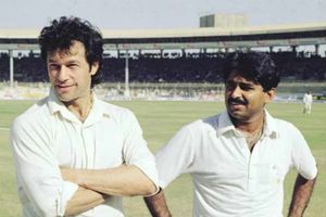 మియాందాద్ ఉద్వాసన ఇమ్రాన్ ఖాన్ కుట్రే.. పాక్ మాజీ క్రికెటర్ సంచలన వ్యాఖ్యలు