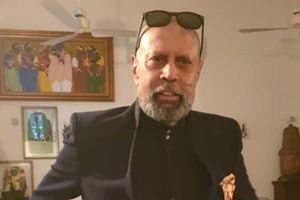 కపిల్ దేవ్ న్యూలుక్.. గుండు చేసుకున్నాడు కానీ..!!