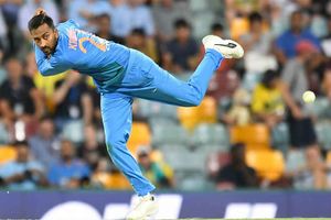 ప్ర‌భుత్వ ఉద్యోగ లెటర్ చించేసి.. స‌య్య‌ద్ అలీ ట్రయల్స్‌కు వెళ్లిన స్టార్ క్రికెటర్!!