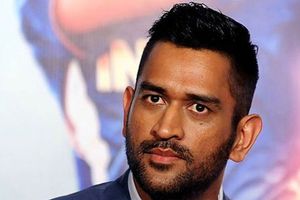 అయ్యో ధోనీ.. ఈ కష్టాలు నీకు తప్పలేదా?