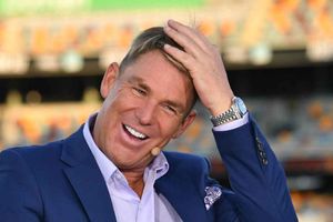 షేన్‌ వార్న్‌ 'వరల్డ్ వన్డే జట్టు'.. ఇద్దరు భారత ఆటగాళ్లకు చోటు.. రికీ, గిల్లీలకు నిరాశ!!