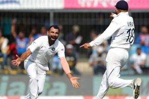 విరాట్ కోహ్లీని ఎలా ఔట్‌ చేయాలో చెప్పిన మహ్మద్‌ షమీ!!