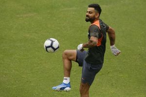 'కోహ్లీ ఫుట్‌బాల్‌ మ్యాచ్‌ సరదాగా ఆడినా.. ఫిఫా ప్రపంచకప్‌ ఫైనల్‌ అన్నంత కసితో ఆడతాడు'