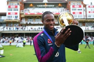 ఆర్చర్‌ అదిరే ఐడియా: ప్రేక్షకులు లేకుంటే ఏం.. ఆడియోలు చూస్తూ ఎంజాయ్ చేద్దాం!!