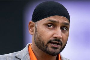 కరోనా వైరస్ చైనా కుట్రే.. డ్రాగన్ కంట్రీపై భజ్జీ ఫైర్!