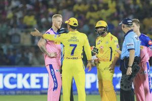 అప్పుడే అంపైర్లకు ధోనీ క్షమాపలు చెప్పాడు: సాంట్నర్