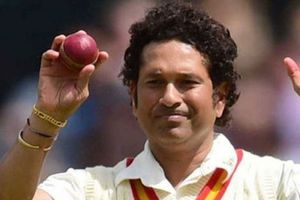 సచిన్‌పై టాంపరింగ్ అభియోగాలు.. ఆరుగురి భారత ఆటగాళ్లపై సస్పెన్షన్.. అట్టుడికిన పార్లమెంట్!