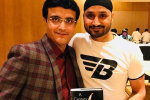 గంగూలీ లేకుంటే నా క్రికెట్ కెరీరే ఉండేది కాదు: భజ్జీ