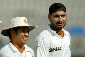 సచిన్ సలహా ఇచ్చాడు.. ఆ తర్వాత ఏడాదికే భారత జట్టులో ఉన్నా: భజ్జీ