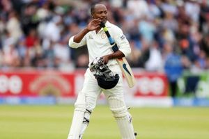 ఒకే ఇన్నింగ్స్‌లో 501 పరుగులు.. లారా రికార్డుకు 26ఏళ్లు!!