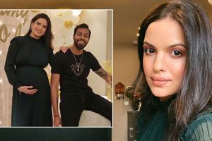 నటాషా సీమంతం.. ఫొటోలు వైరల్